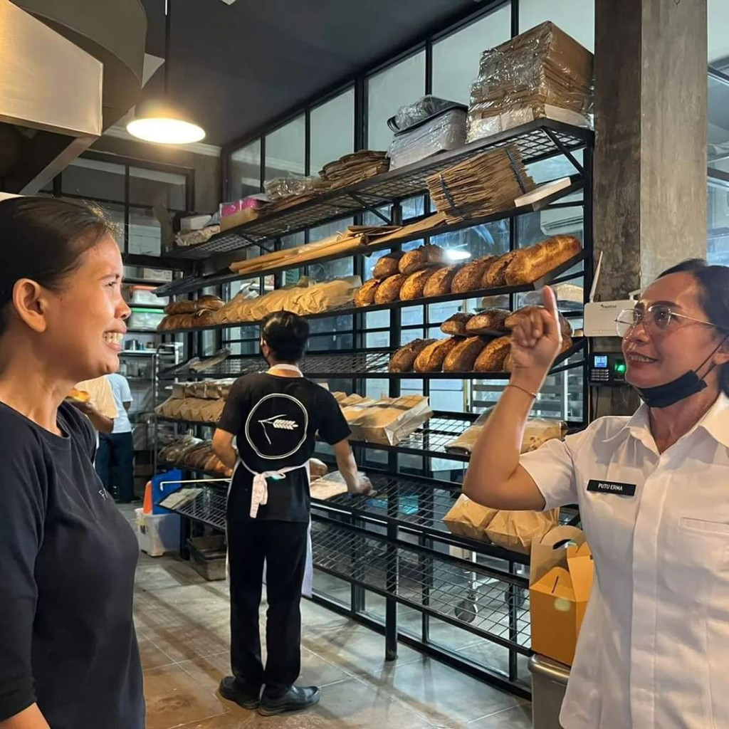 PENGAWASAN & PEMBINAAN PANGAN INDUSTRI RUMAH TANGGA (PIRT)